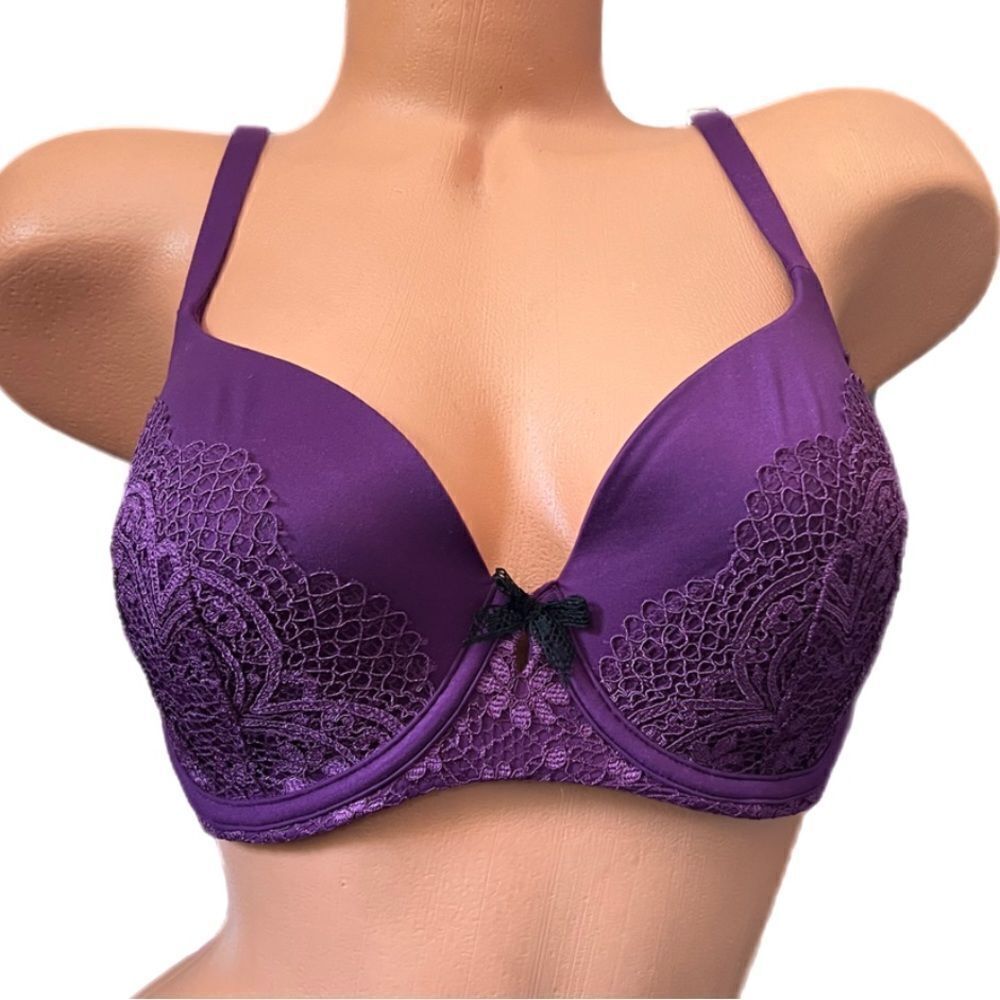 Victoria’s Secret Supersoft Body Lined Demi Crochet lace bra Wine 32DDD
